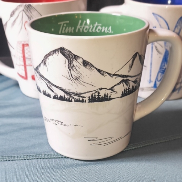 Tim Hortons Mountain Adventure Mug Trio - Skiing Hockey & Canoe - Picture 11 of 16